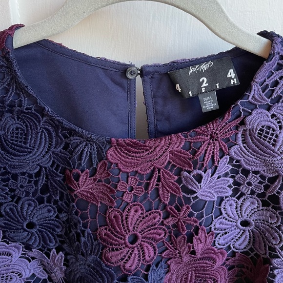 Lord & Taylor 424 Fifth Chemical Lace Embroidered Floral Top - Picture 6 of 10
